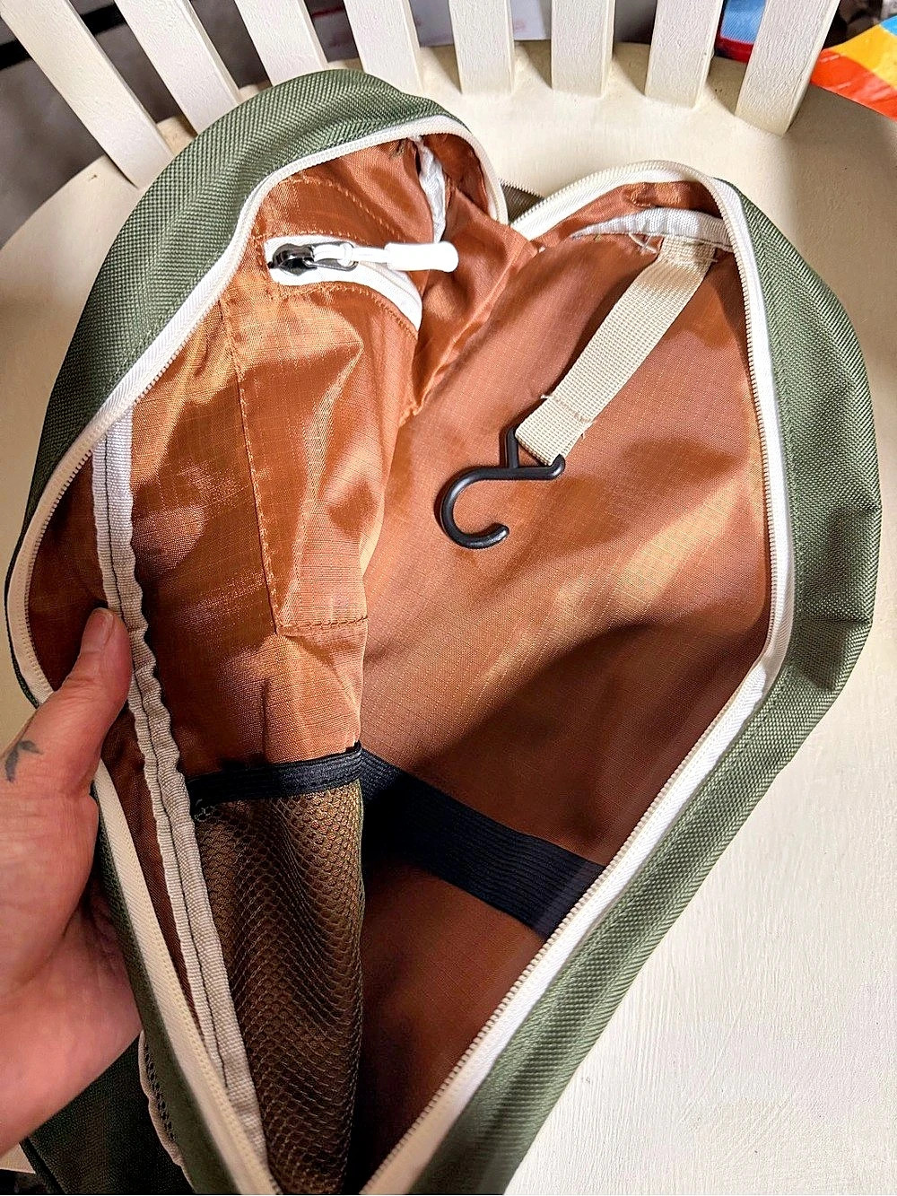 Pickle ball backpack - Picture 2 of 5